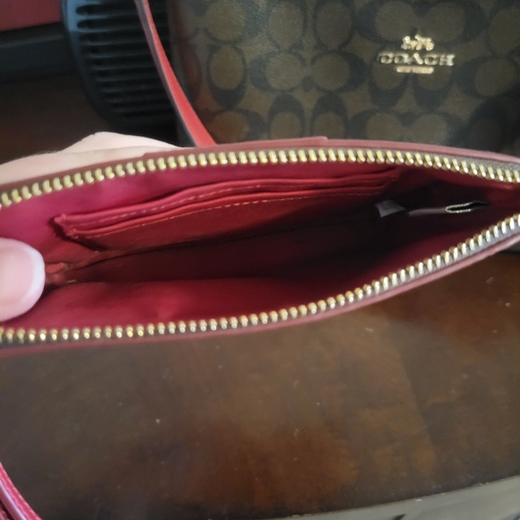 Small handbag and wristlet Coach - Picture 6 of 6